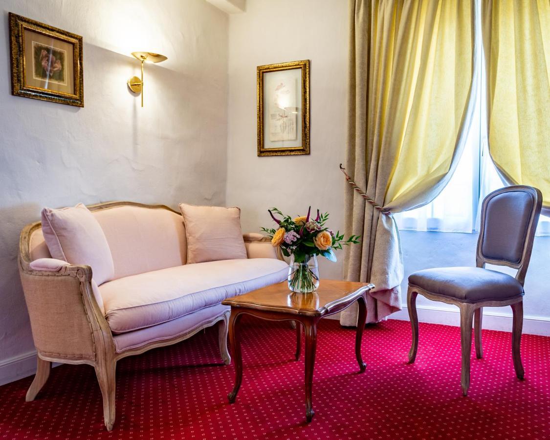 Hotel Restaurant Le Centenaire Les Eyzies Luaran gambar