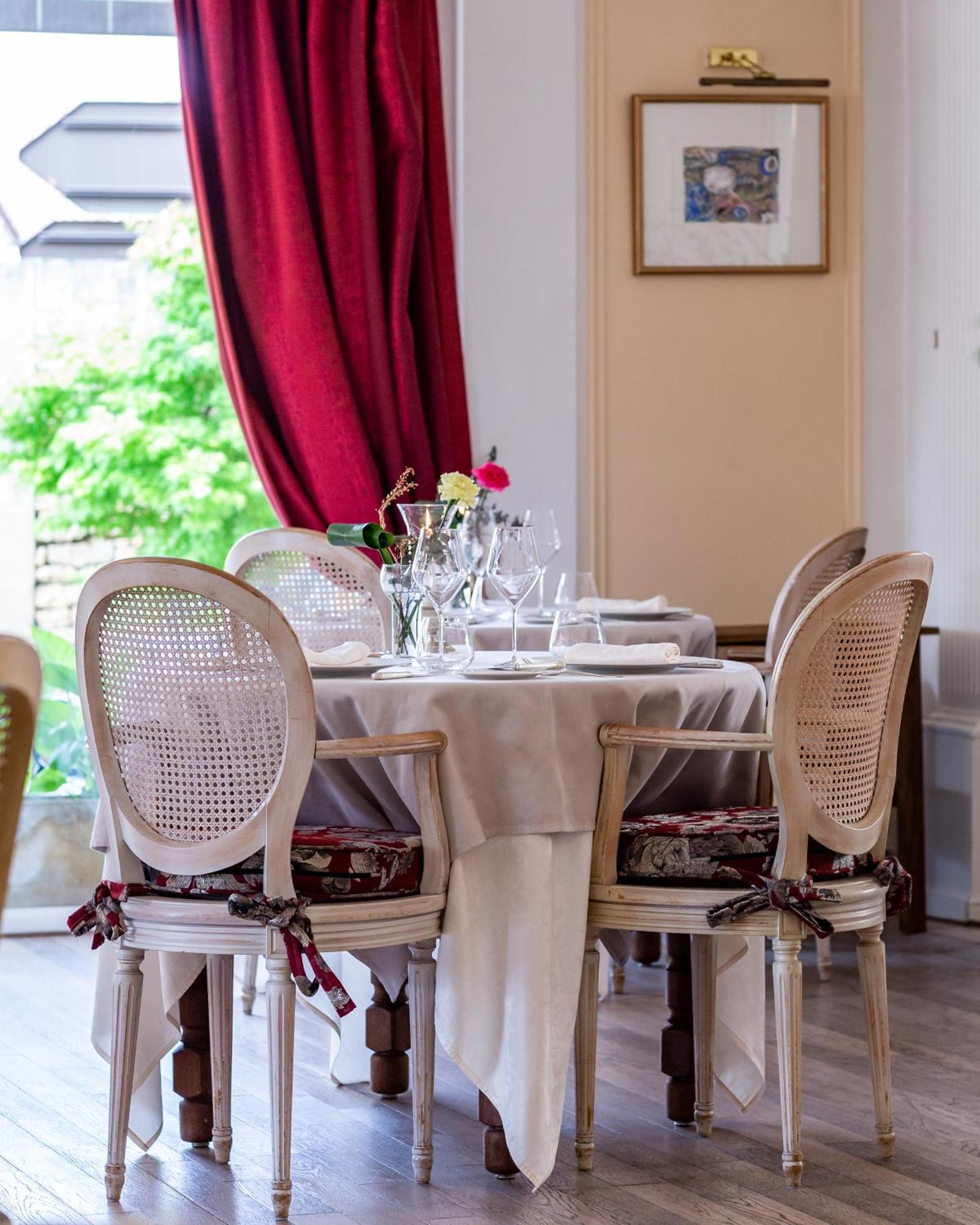 Hotel Restaurant Le Centenaire Les Eyzies Luaran gambar